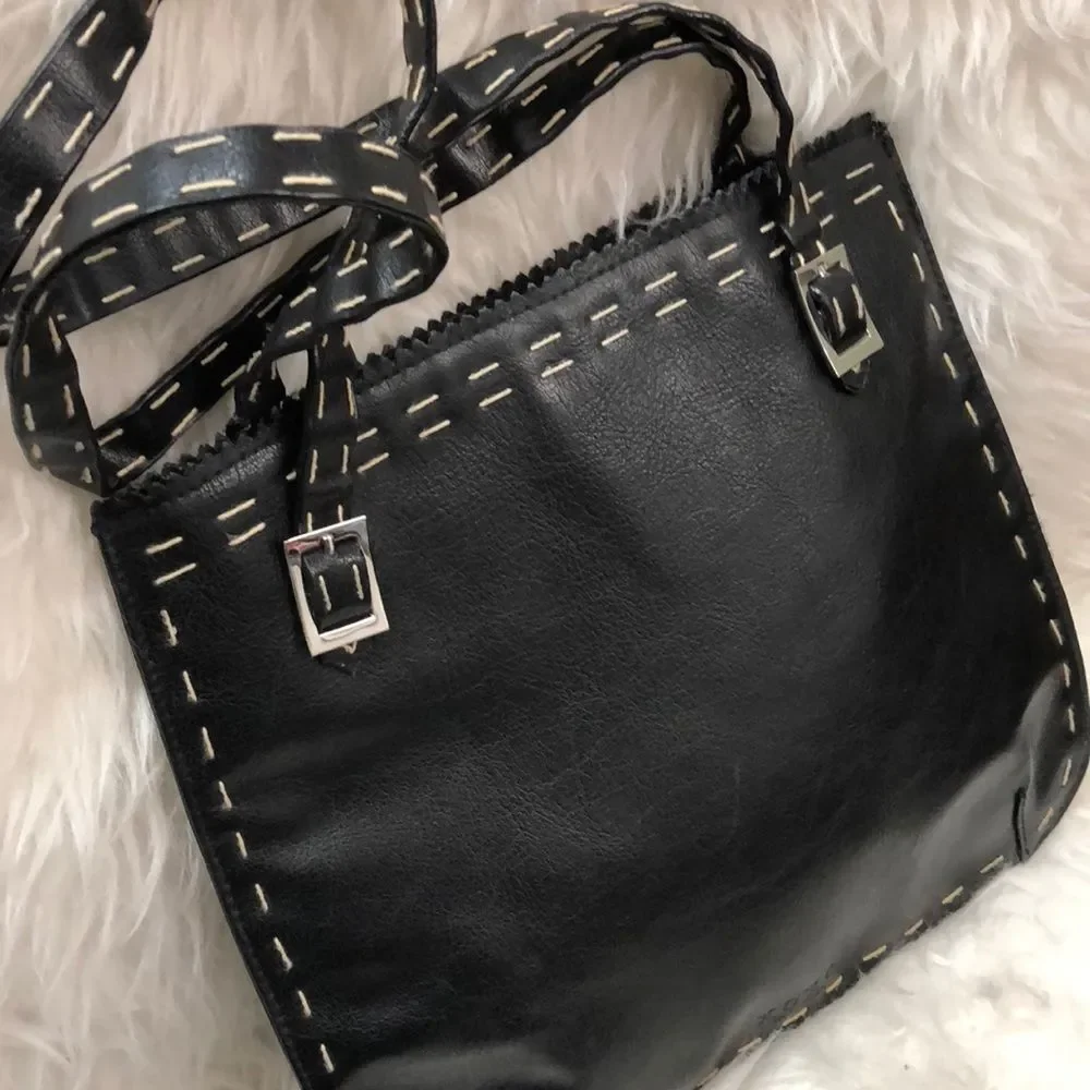 XOXO Shoulder Bag
